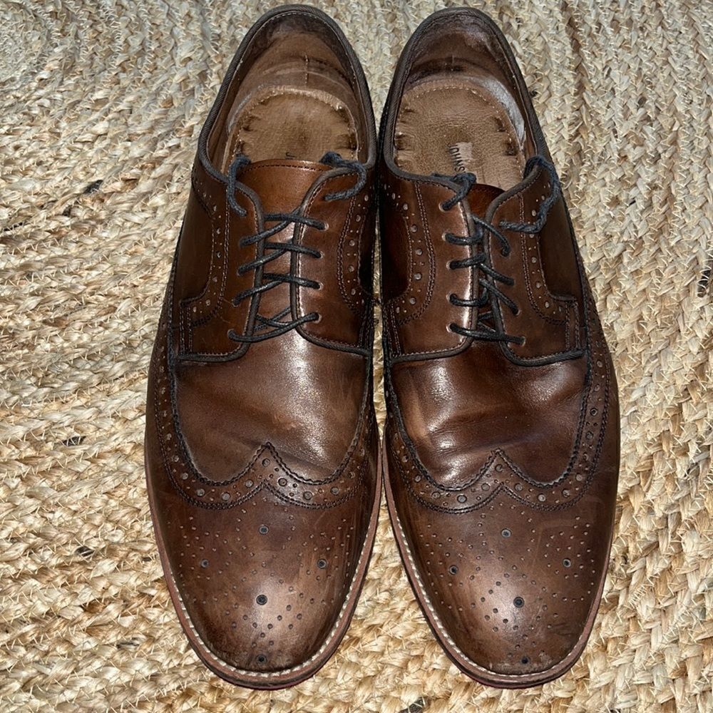 Johnston & Murphy wingtip leather brown shoes. Size 12M